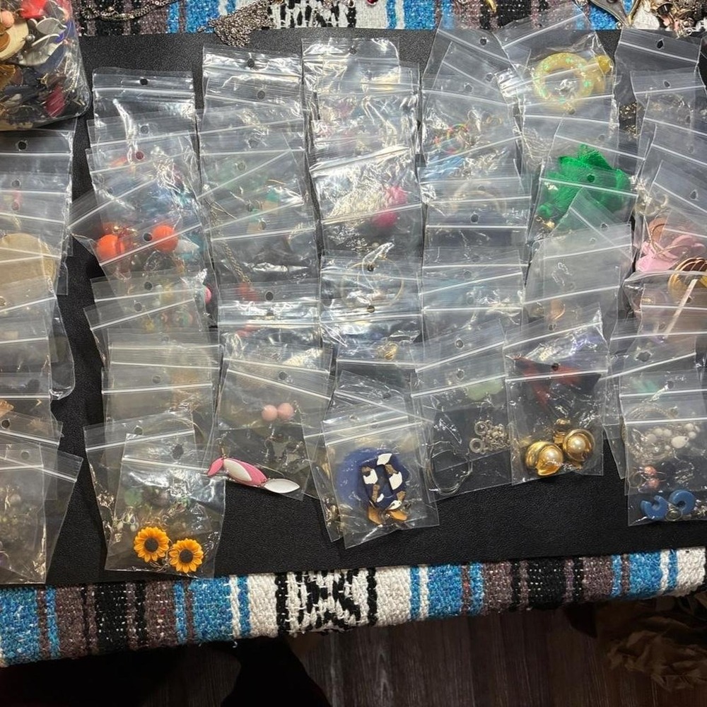 200+ pairs of Earrings